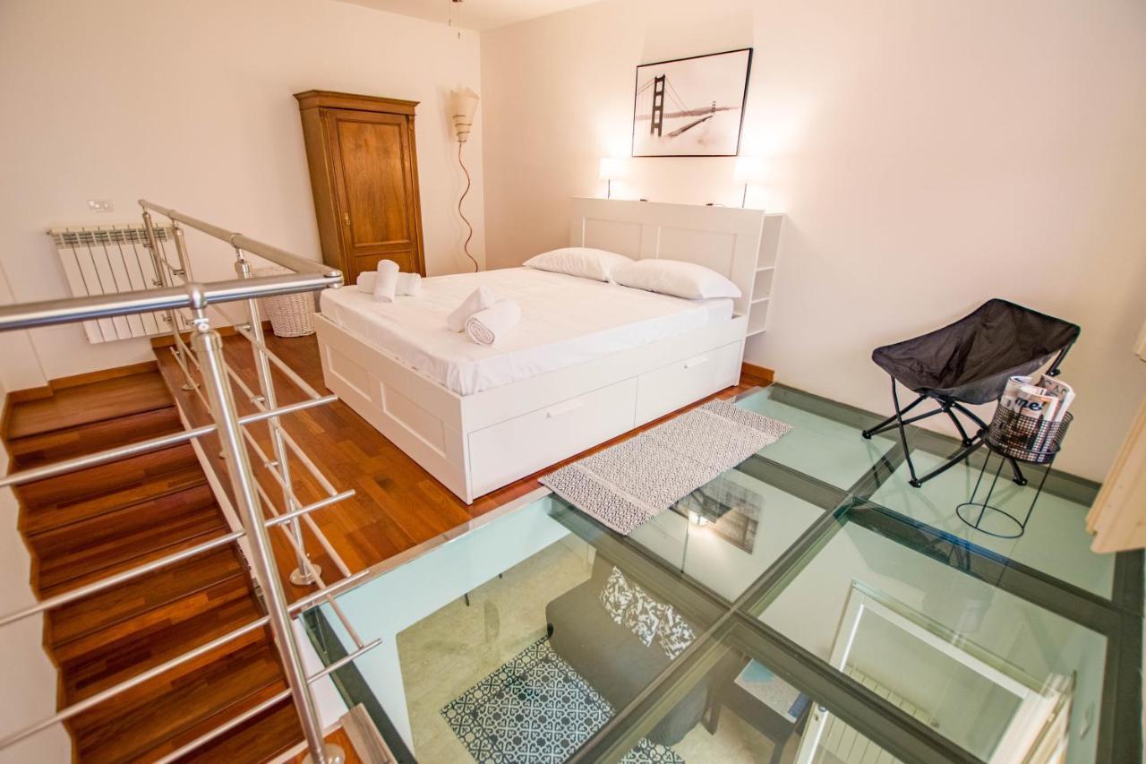 Apartamento La Casa Di Lu Trieste Exterior foto